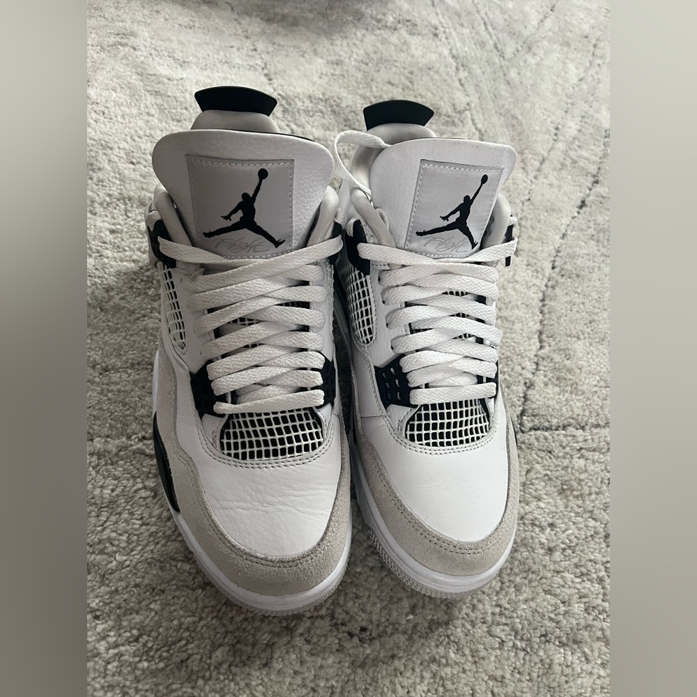 Air Jordan4 Retro military black & white Sz 8M/9.5W